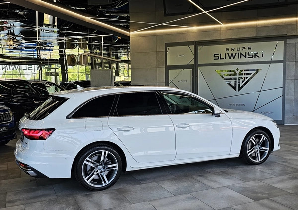 Audi A4 cena 99900 przebieg: 150000, rok produkcji 2020 z Ełk małe 742